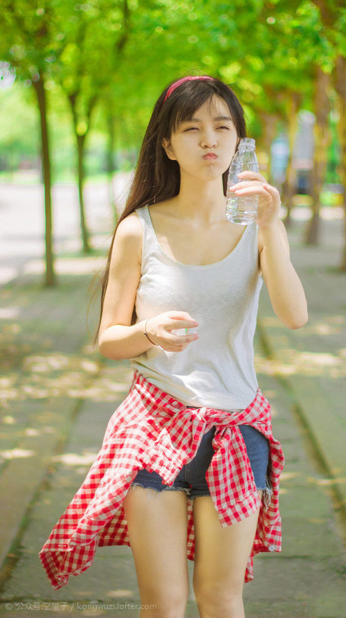 地方校园联赛是否应与职业梯队深度联动，高校联赛可以不是本校的吗