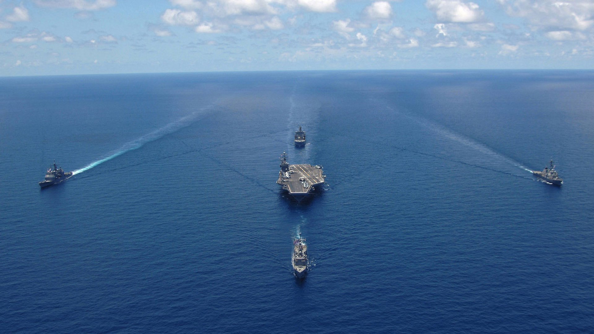 字母哥快攻反击一人完成三次得分，字母哥逆袭