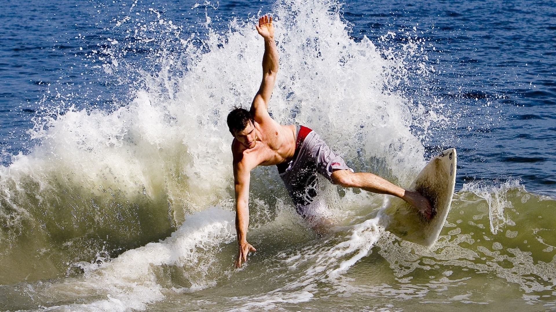 乐鱼网站-意甲联赛中出现多起惊险逆转，意甲经典比赛